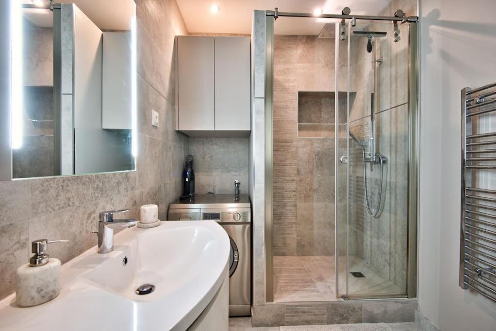 Very Nice 2P With All Comfort, City Center Ac/Wifi Esterno foto